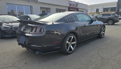 Ford Mustang Coupé Fastback 2.3 EcoBoost (2)