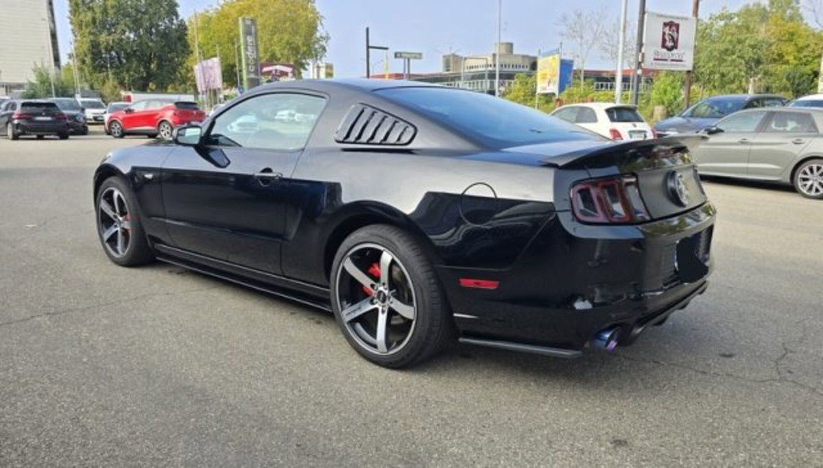 Ford Mustang Coupé Fastback 2.3 EcoBoost (3)
