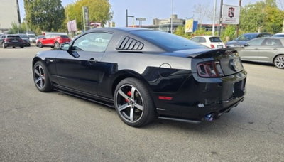 Ford Mustang Coupé Fastback 2.3 EcoBoost (3)