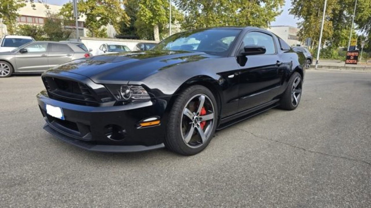 Ford Mustang Coupé Fastback 2.3 EcoBoost (4)