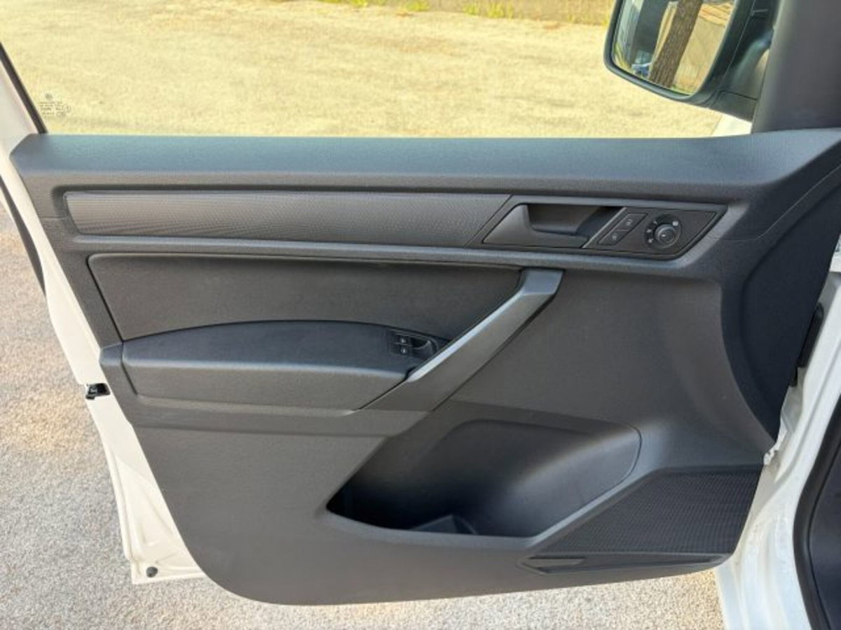 Volkswagen Veicoli Commerciali Caddy 1.4 TGI Kombi (13)
