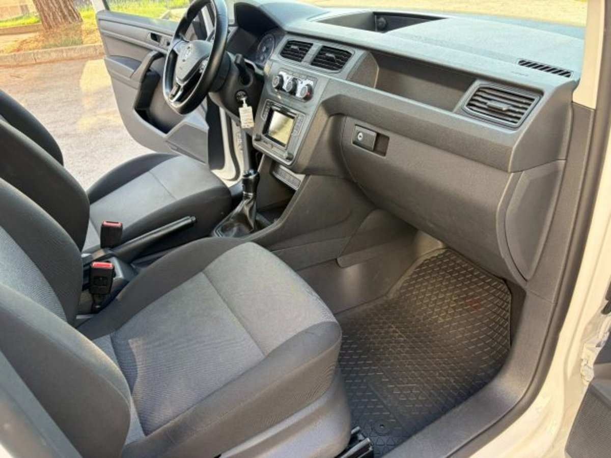 Volkswagen Veicoli Commerciali Caddy 1.4 TGI Kombi (14)