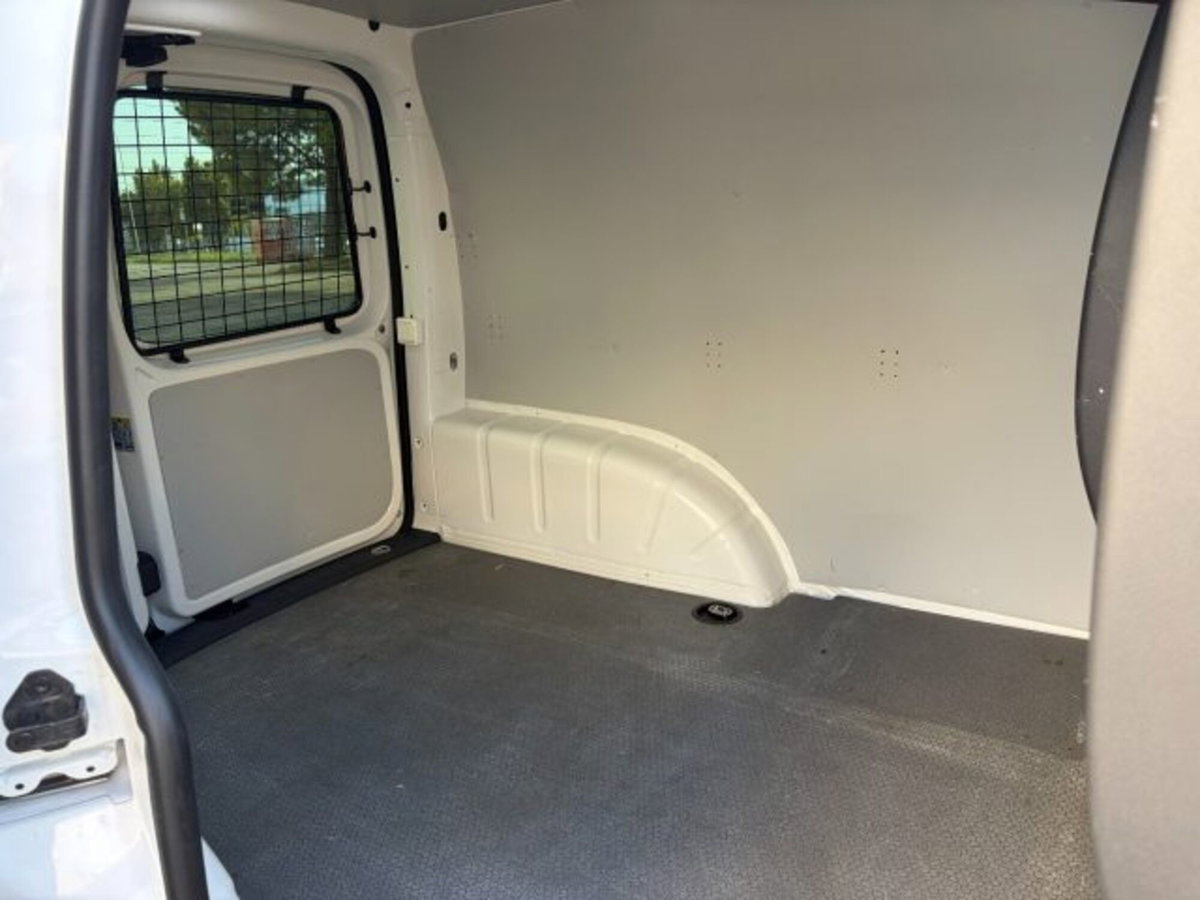 Volkswagen Veicoli Commerciali Caddy 1.4 TGI Kombi (17)