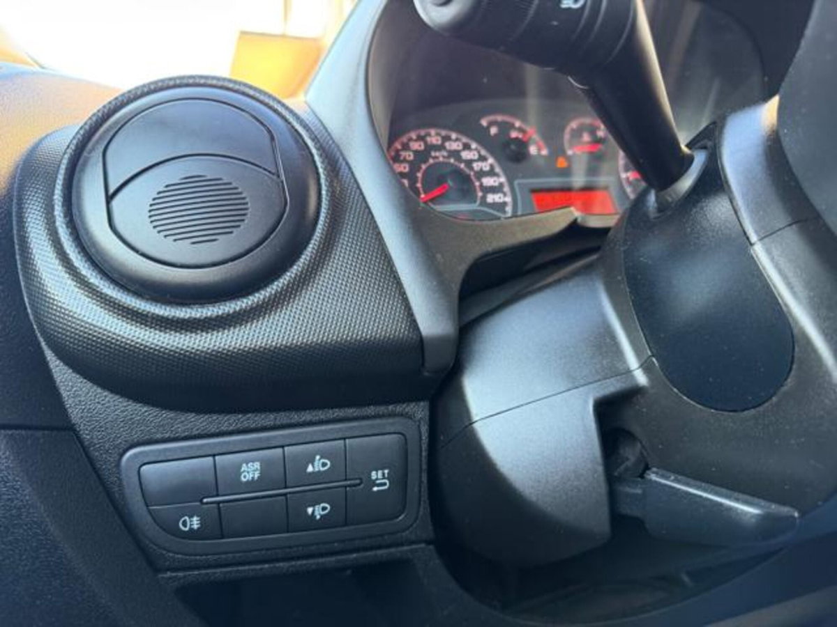 Fiat Fiorino Furgone cargo 1.3 mjt 95cv SX (11)