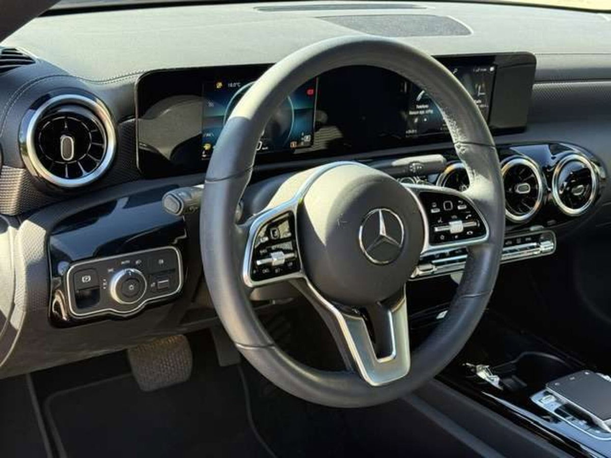 Mercedes-Benz CLA 180 Executive (8)