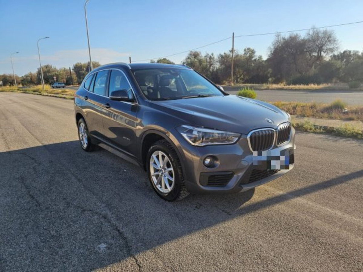 BMW X1 xDrive18d Sport (3)