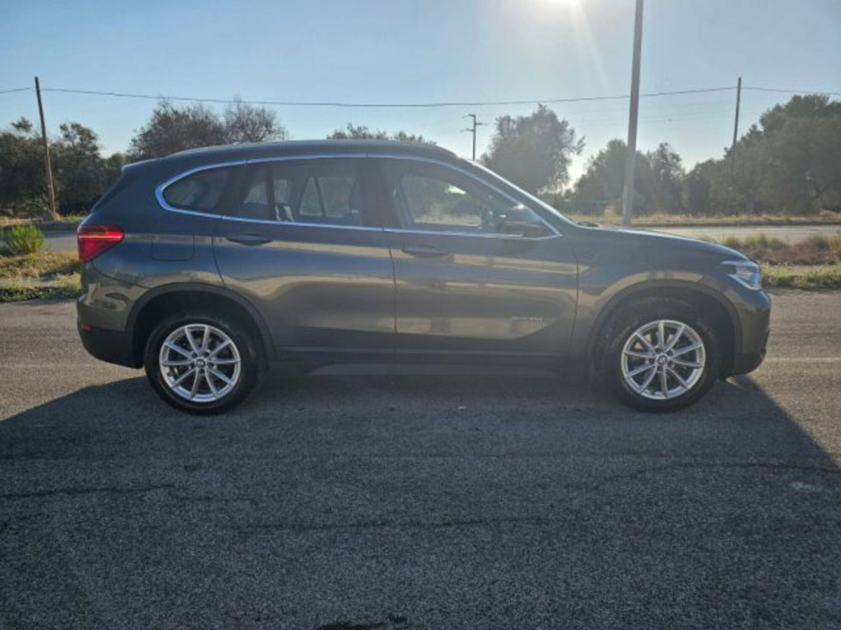 BMW X1 xDrive18d Sport (4)