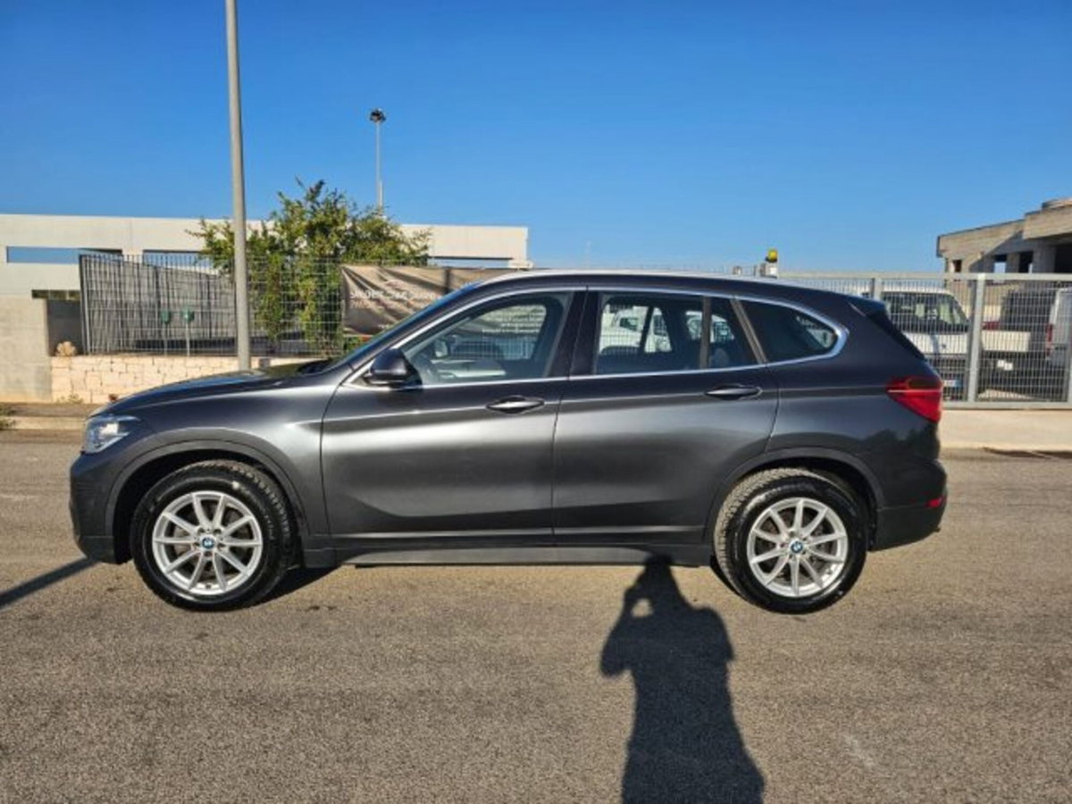 BMW X1 xDrive18d Sport (9)