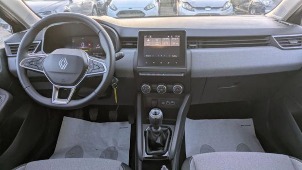 Renault Clio Blue dCi 100 CV 5 porte Evolution (9)