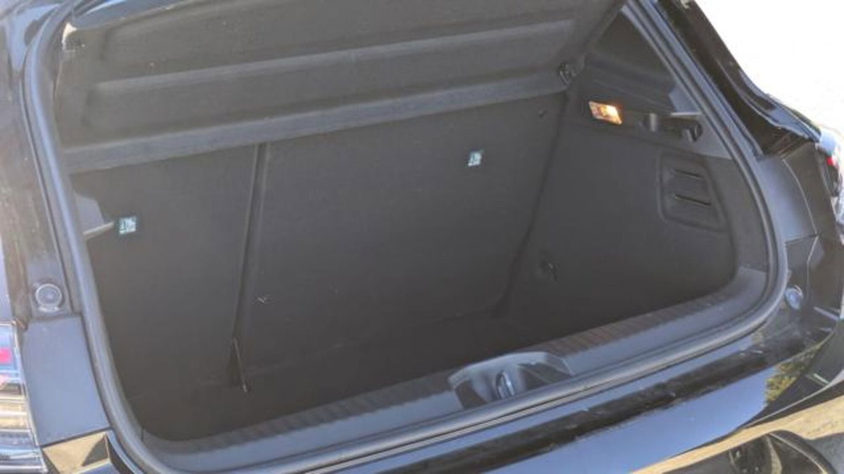 Renault Clio 1.0 tce Techno Gpl 100cv (15)