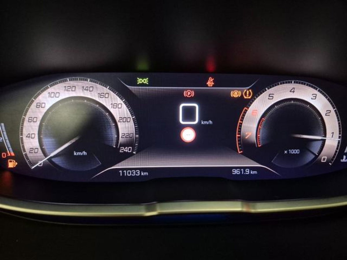 Peugeot 3008 PureTech Turbo 130 S&S GT (12)