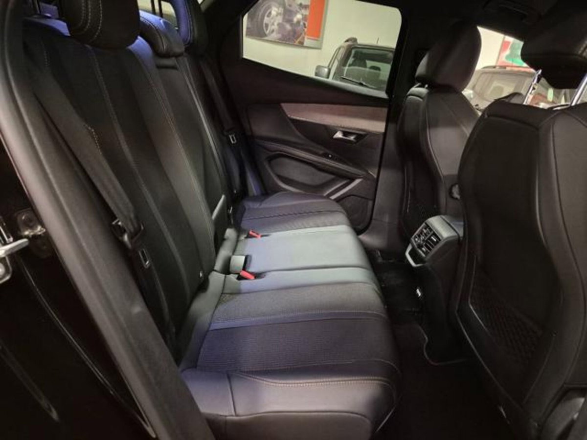Peugeot 3008 PureTech Turbo 130 S&S GT (19)