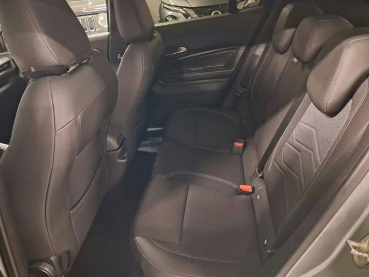 Jeep Avenger 1.2 turbo Altitude fwd 100cv (17)