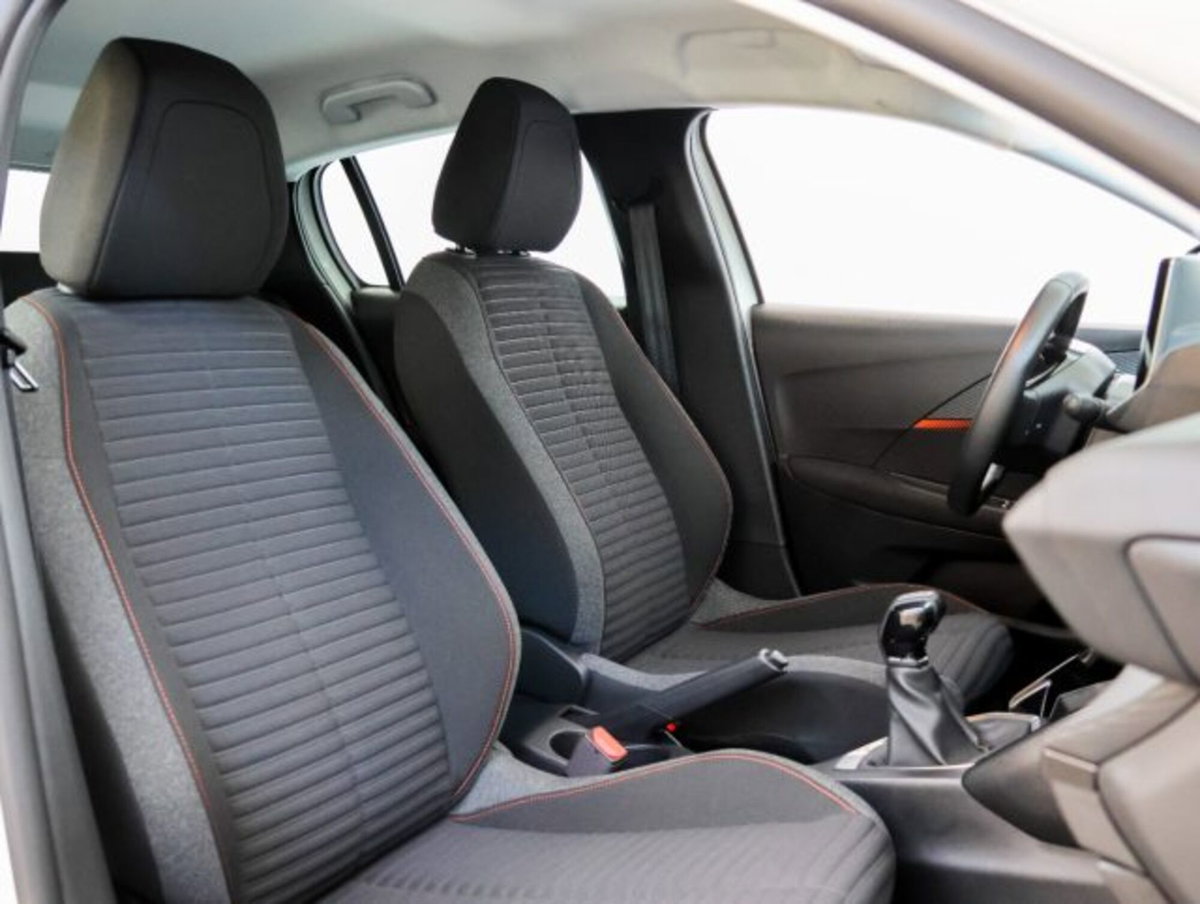 Peugeot 208 1.2 puretech Active s&s 75cv (11)