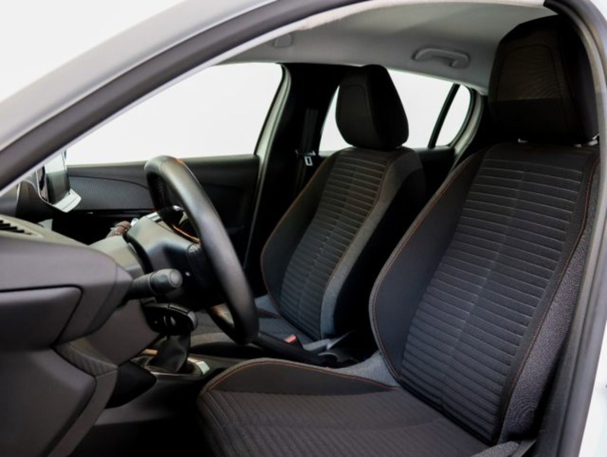 Peugeot 208 1.2 puretech Active s&s 75cv (9)
