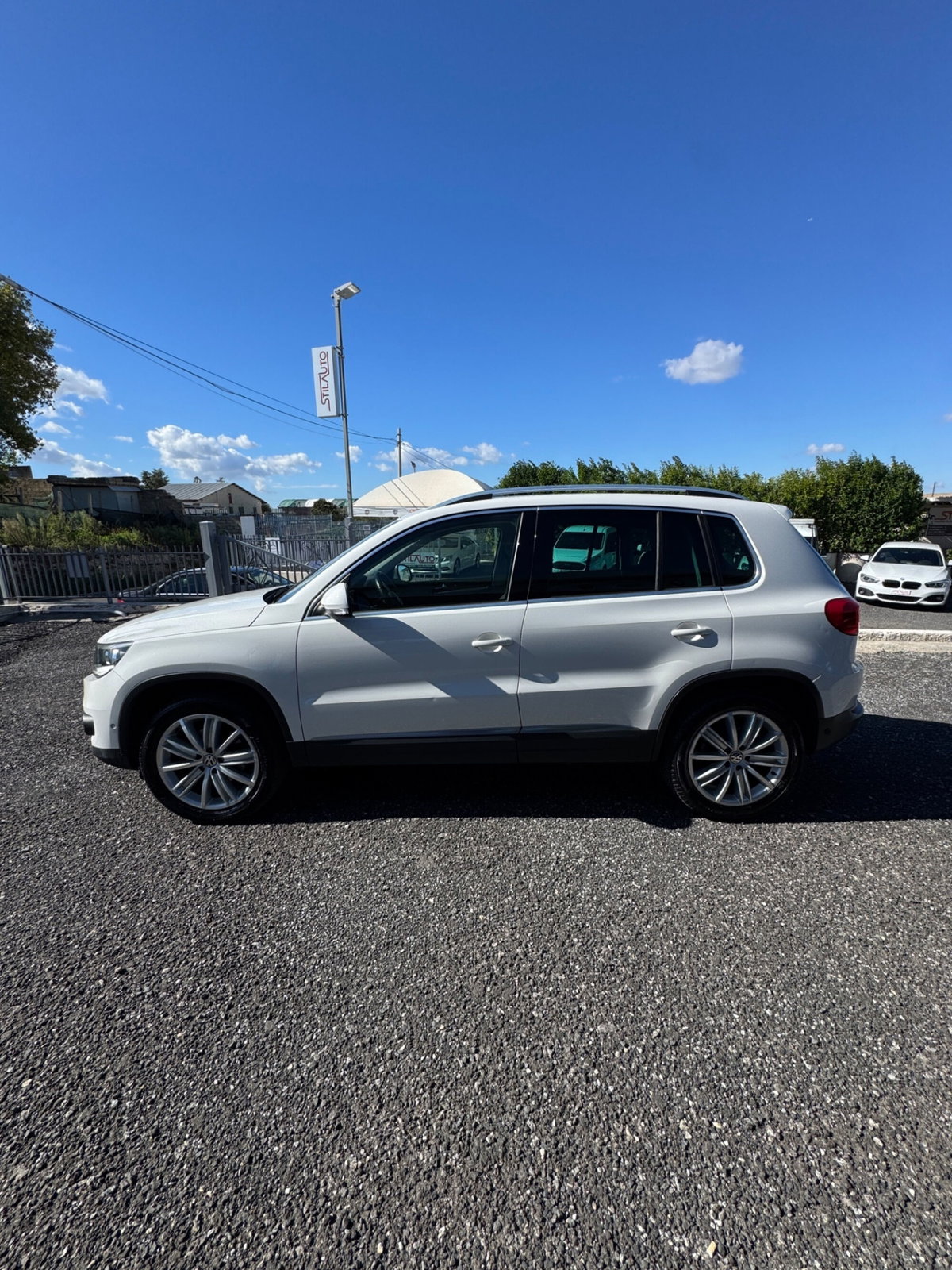 Volkswagen Tiguan 2.0 TDI 140 CV Sport & Style BlueMotion Technology (8)