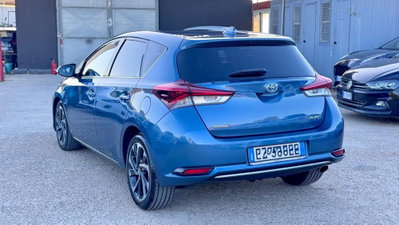 Toyota Auris 1.6 D-4D Lounge (12)