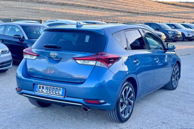 Toyota Auris 1.6 D-4D Lounge (14)