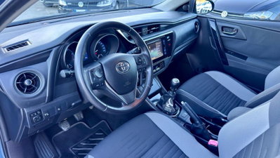 Toyota Auris 1.6 D-4D Lounge (15)