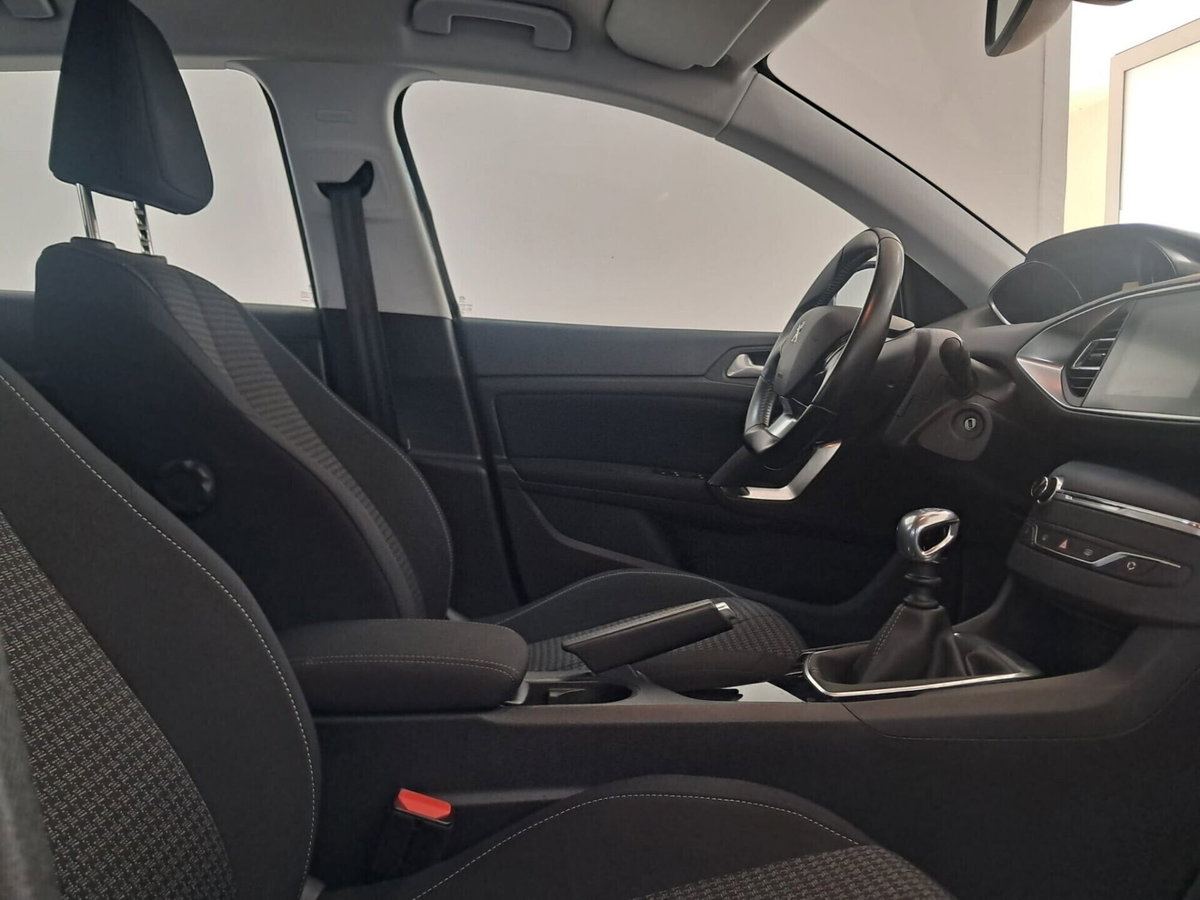Peugeot 308 BlueHDi 130 S&S Active (12)