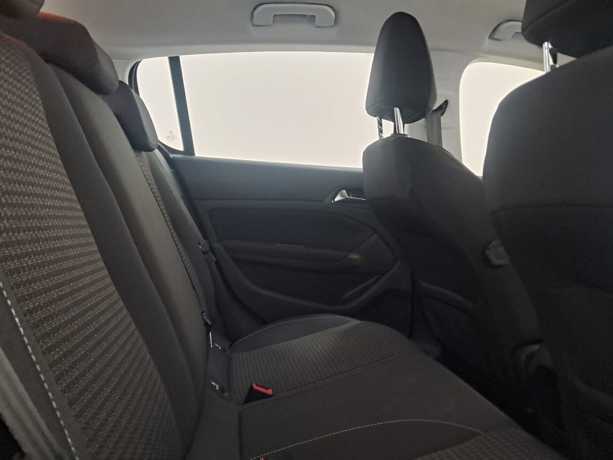 Peugeot 308 BlueHDi 130 S&S Active (13)