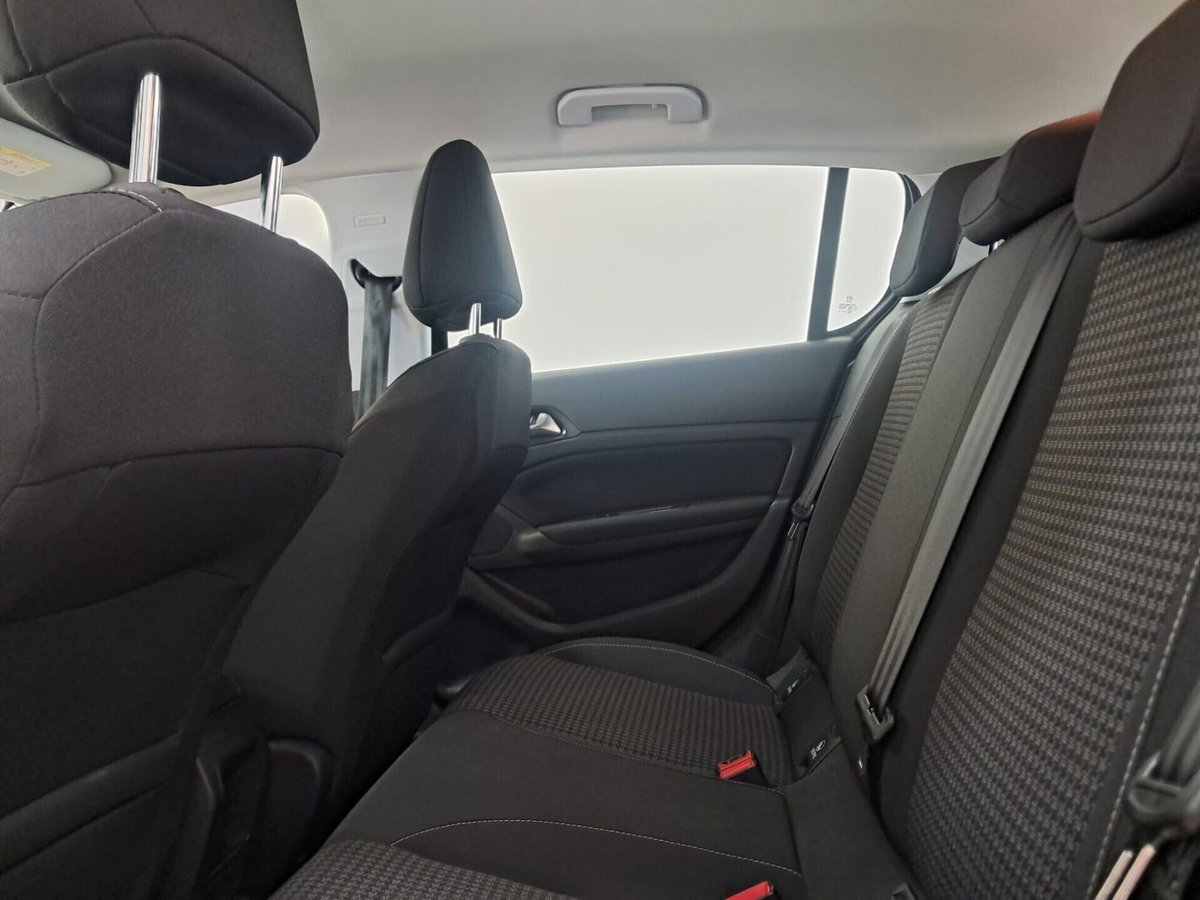 Peugeot 308 BlueHDi 130 S&S Active (15)