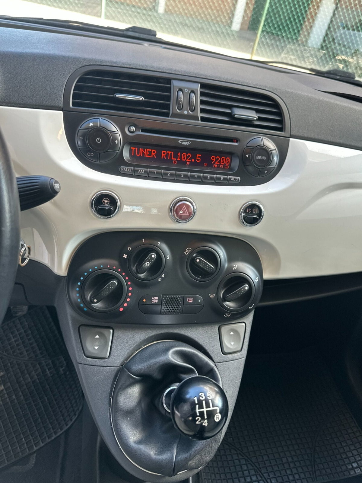 Fiat 500 1.2 Lounge (16)