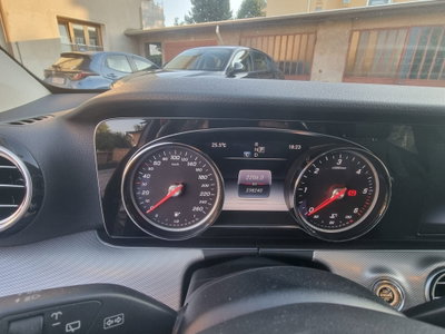 Mercedes-Benz Classe E Station Wagon 220 d 4Matic Auto Premium Plus (17)