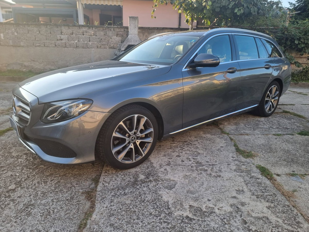 Mercedes-Benz Classe E Station Wagon 220 d 4Matic Auto Premium Plus (2)