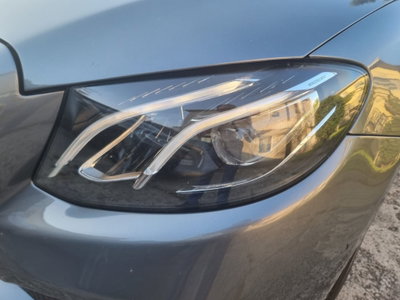 Mercedes-Benz Classe E Station Wagon 220 d 4Matic Auto Premium Plus (8)