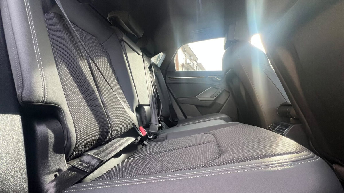 Audi Q3 Sportback 35 TFSI S line edition (9)