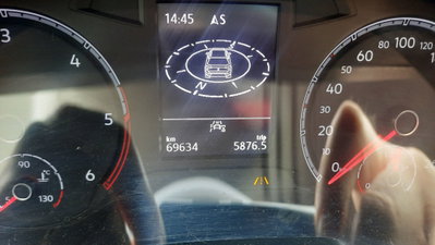 Volkswagen T-Roc 1.6 TDI SCR Business BlueMotion Technology (8)