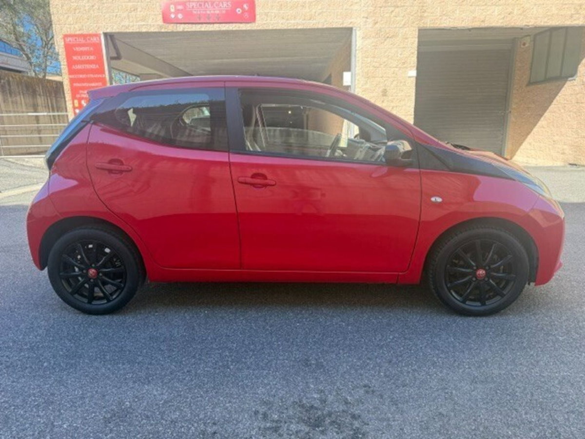 Toyota Aygo 1.0 VVT-i 69 CV 5 porte x-wave TSS (5)