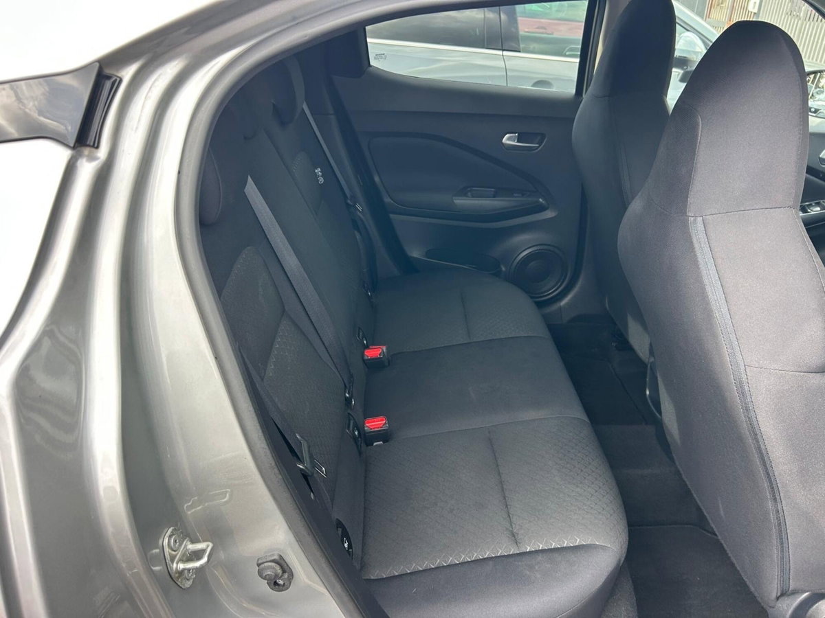 Nissan Juke 1.0 dig-t Acenta 114cv (5)