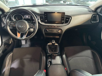 Kia XCeed 1.6 CRDi 115 CV Style (11)