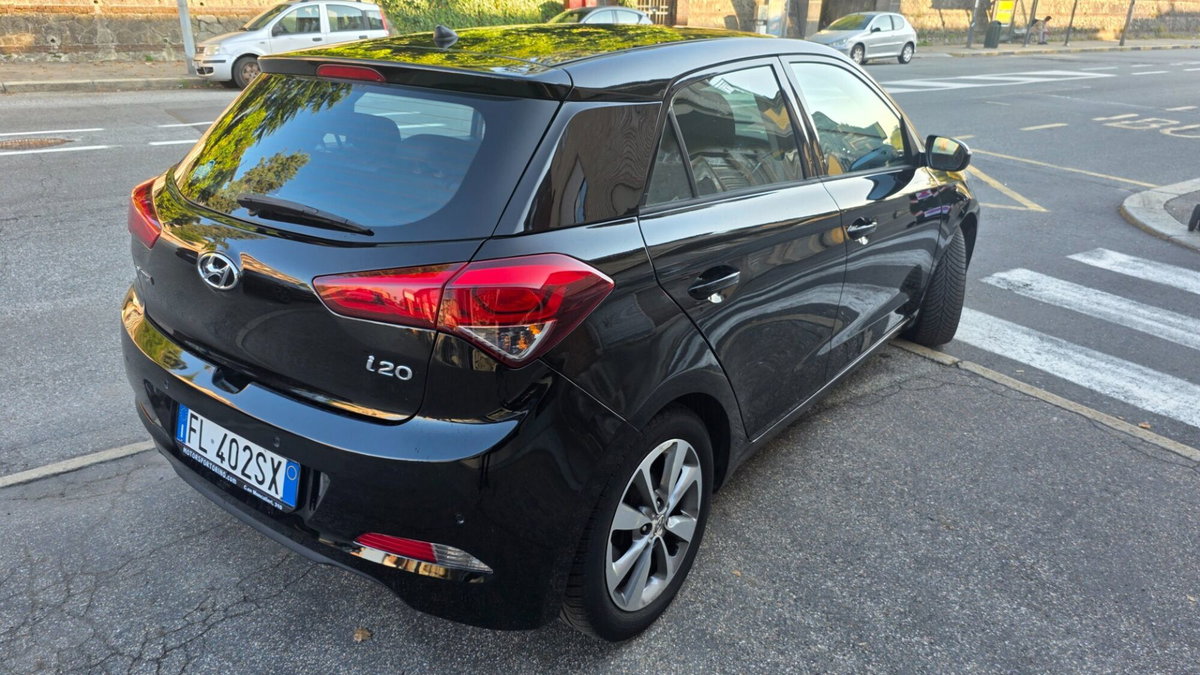 Hyundai i20 1.1 CRDi 12V 5 porte Style (6)