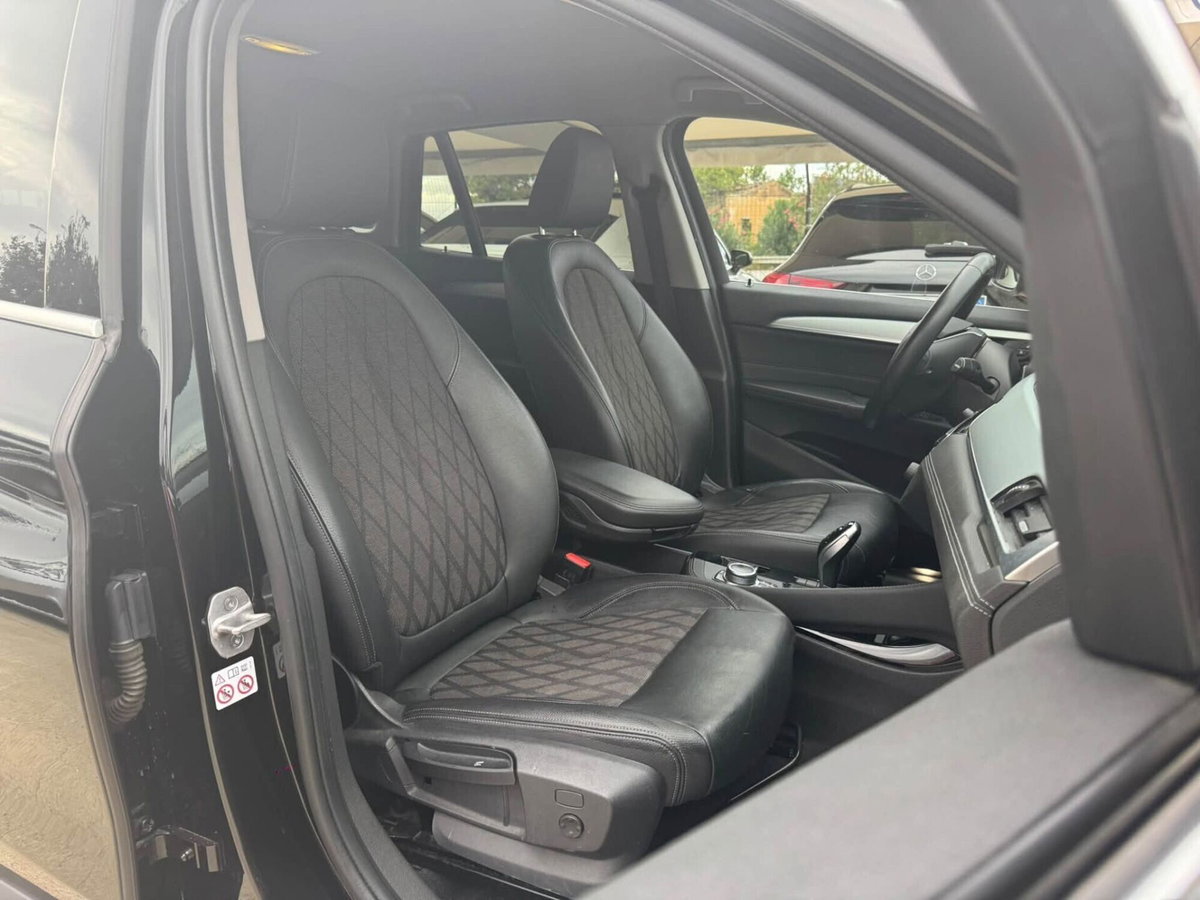 BMW X1 sDrive18d xLine Plus (11)