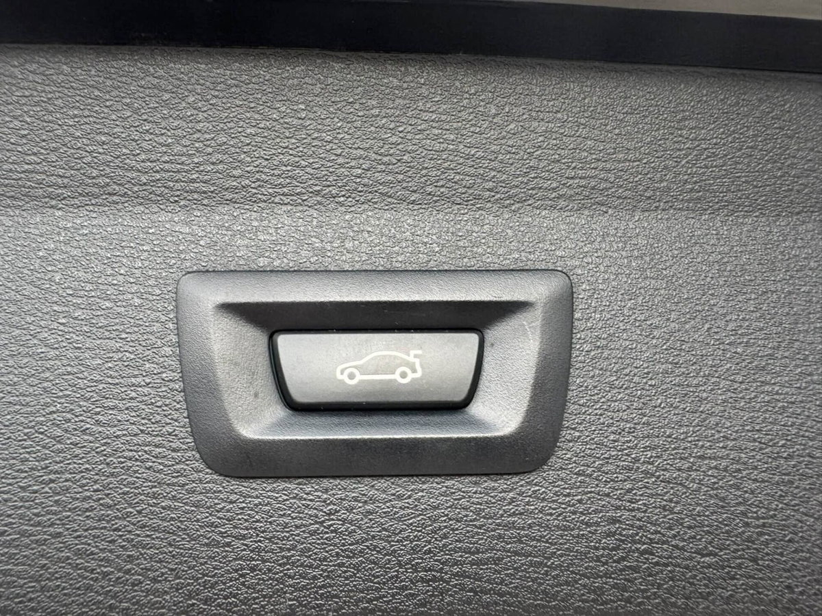 BMW X1 sDrive18d xLine Plus (12)