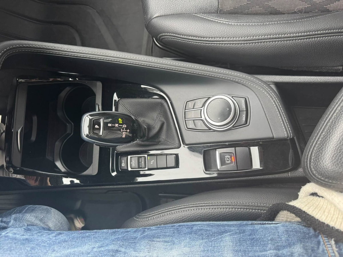BMW X1 sDrive18d xLine Plus (4)