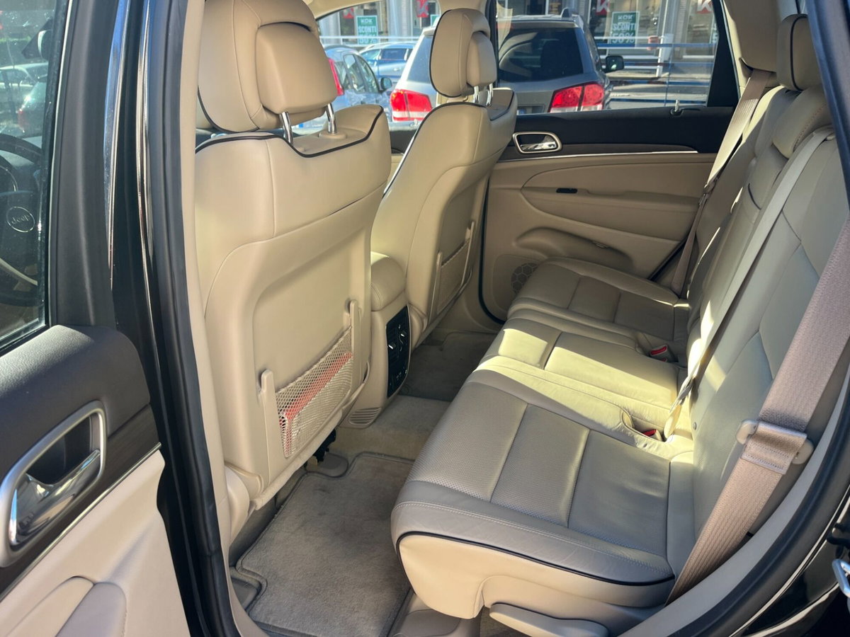 Jeep Grand Cherokee 3.0 V6 CRD 250 CV Multijet II Overland (11)
