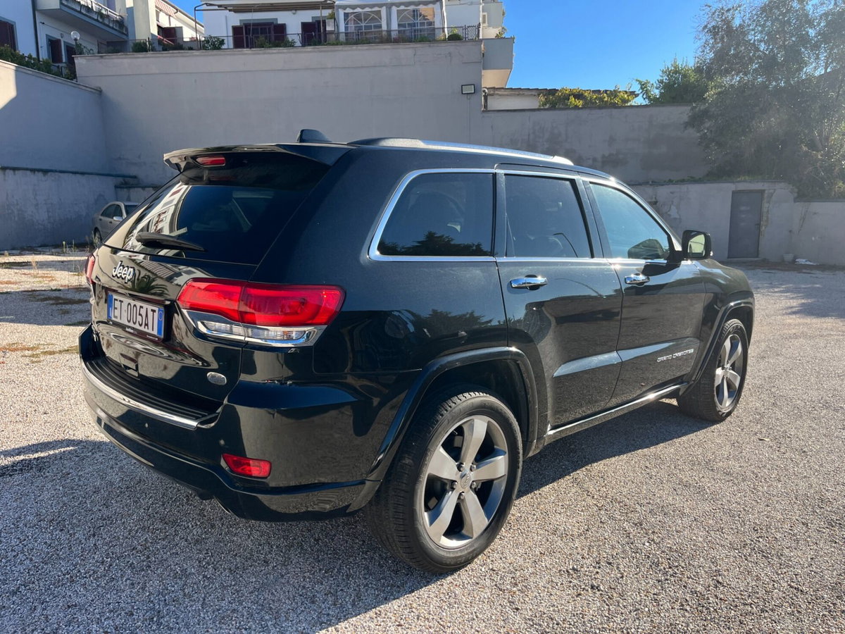 Jeep Grand Cherokee 3.0 V6 CRD 250 CV Multijet II Overland (5)