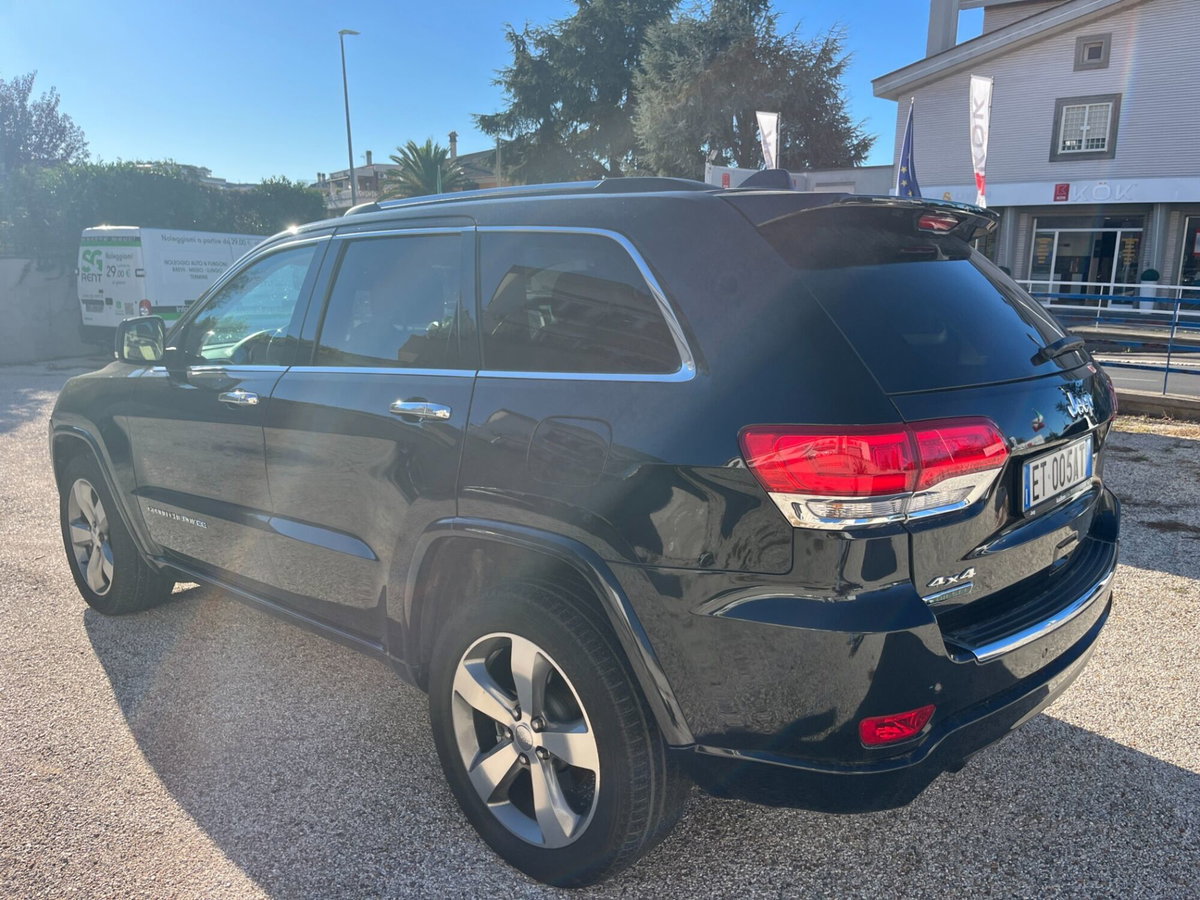 Jeep Grand Cherokee 3.0 V6 CRD 250 CV Multijet II Overland (7)