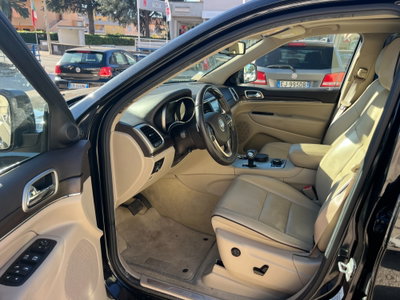 Jeep Grand Cherokee 3.0 V6 CRD 250 CV Multijet II Overland (9)