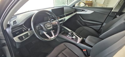 Audi A4 Avant 30 TDI/136 CV S tronic Business Advanced (15)