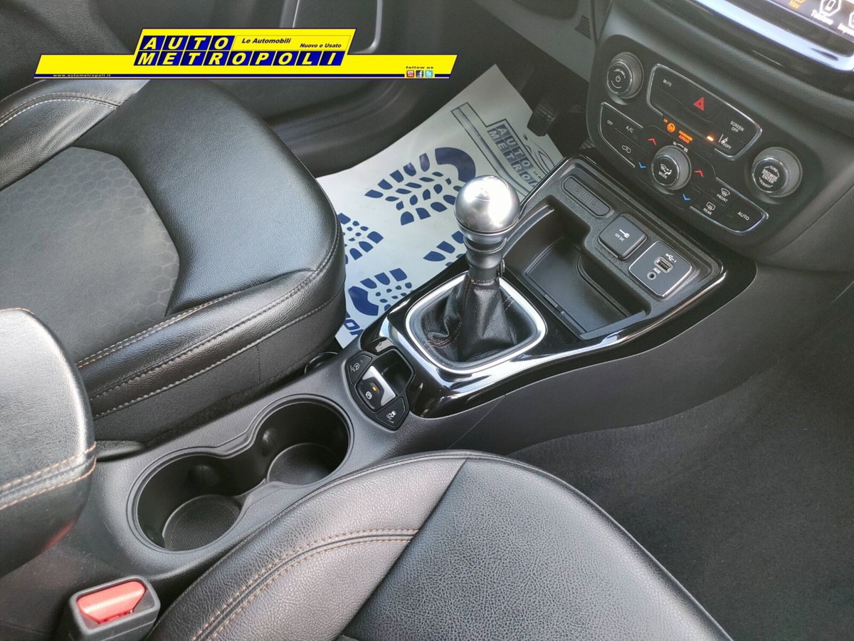 Jeep Compass 1.6 Multijet II 2WD Limited (18)