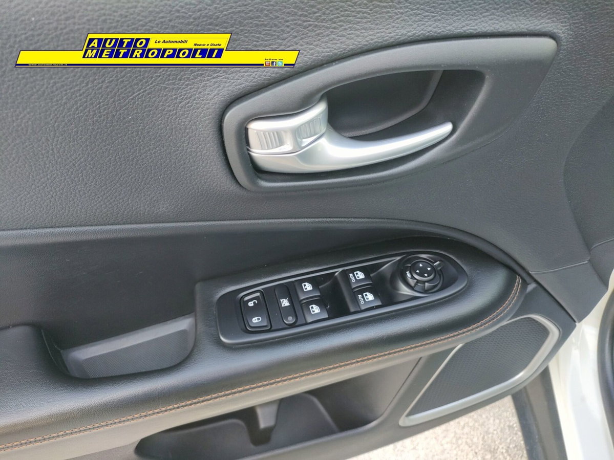 Jeep Compass 1.6 Multijet II 2WD Limited (20)