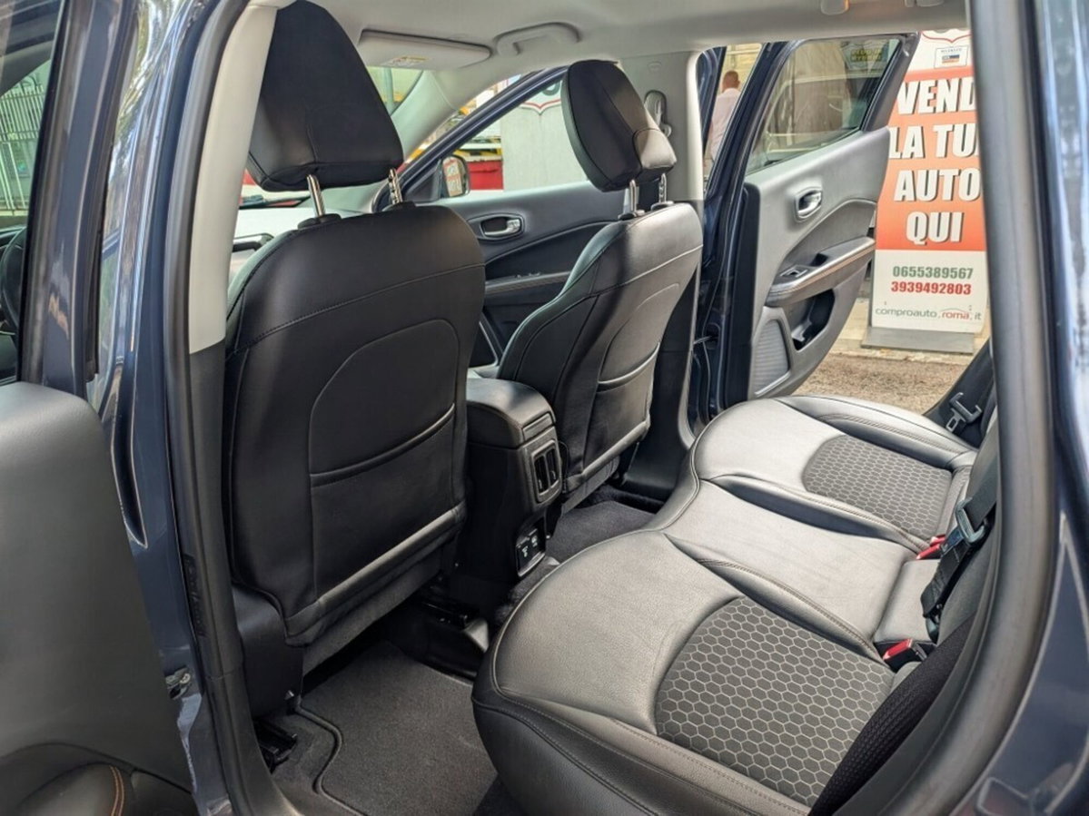 Jeep Compass 1.3 T4 190CV PHEV AT6 4xe Limited (10)