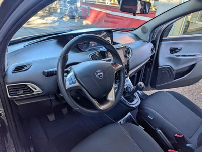 Lancia Ypsilon 1.0 FireFly 5 porte S&S Hybrid Gold Plus (13)