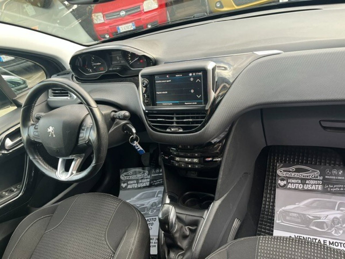 Peugeot 208 82 5 porte Allure (10)