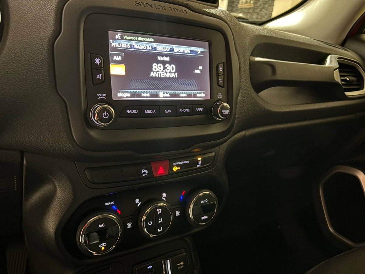 Jeep Renegade 1.6 Mjt 120 CV Limited (13)